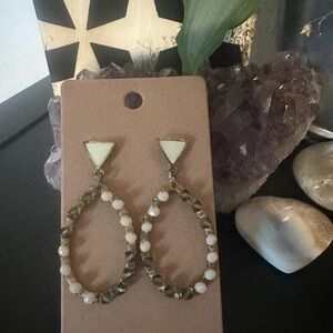 NEW Bohemian Triangle Cream & Bronze Earrings 🖤